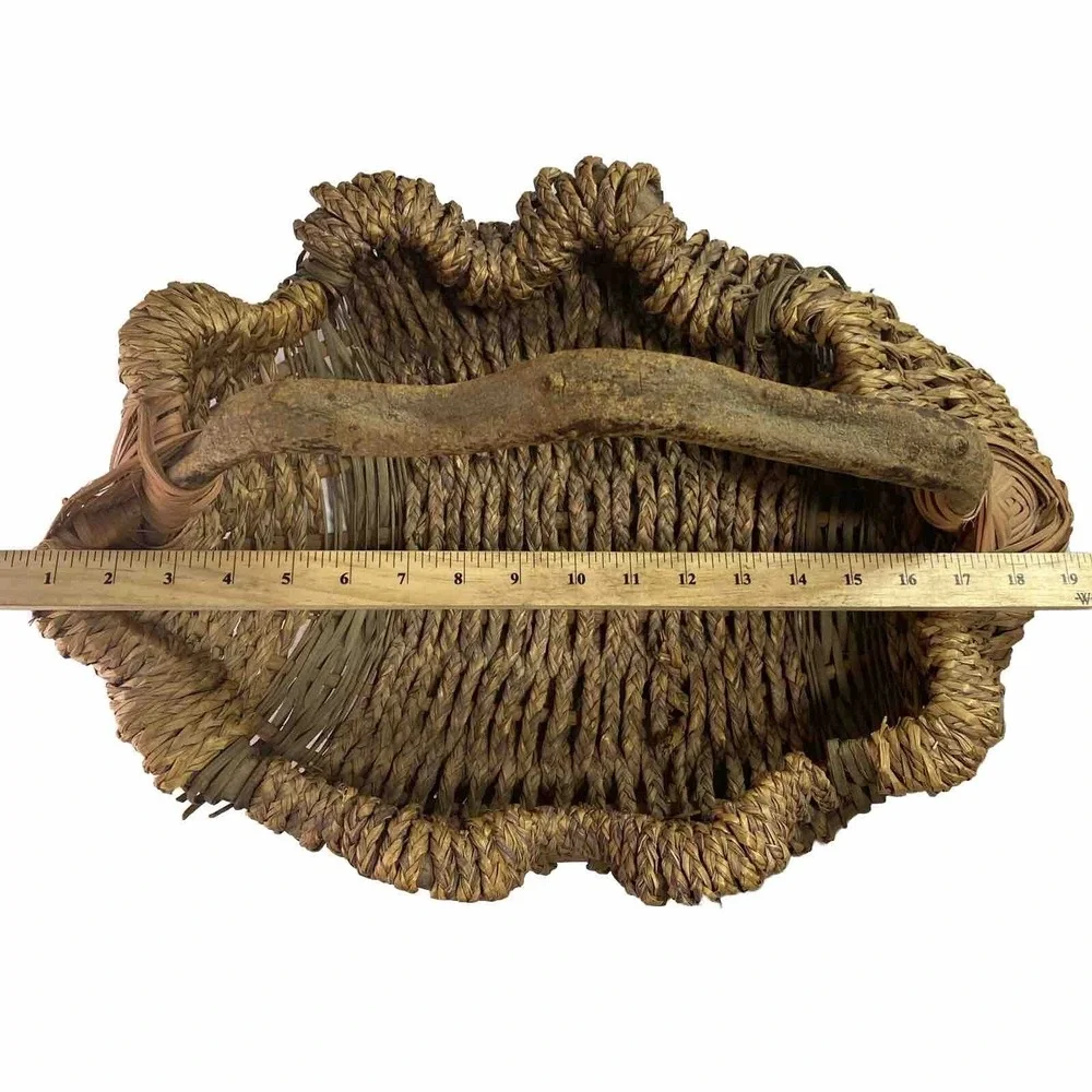 VTG Rustic Woven Basket Tree Branch Handle Boho Farmhouse Primitive Decor Cottag
